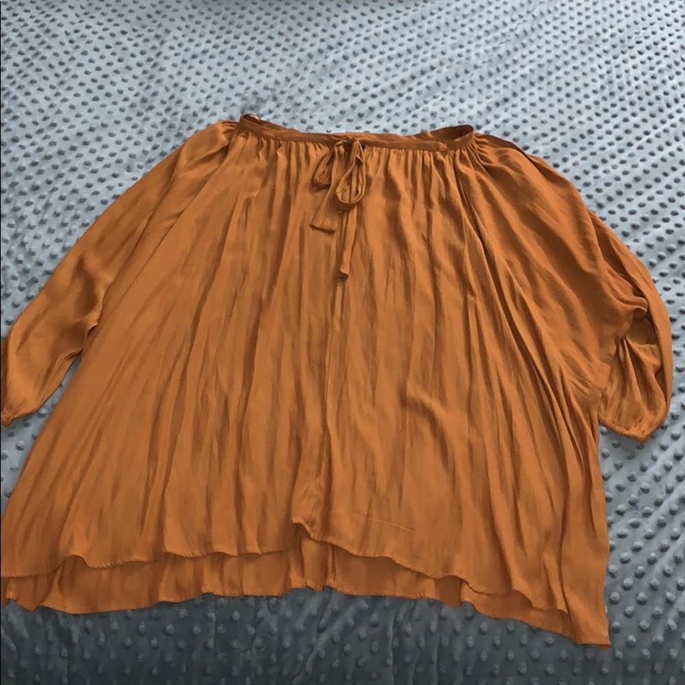 NWOT Simply Emma Burnt Orange Blouse 🧡